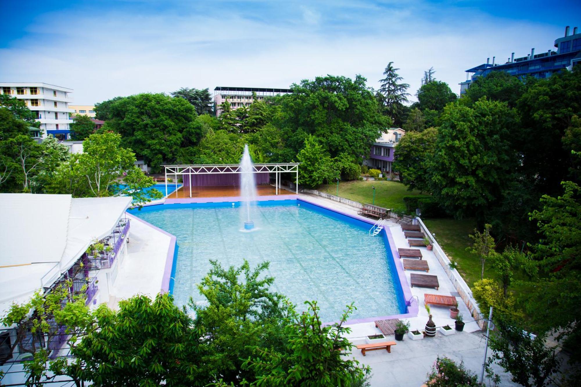 Хотел Рива Golden Sands Ngoại thất bức ảnh