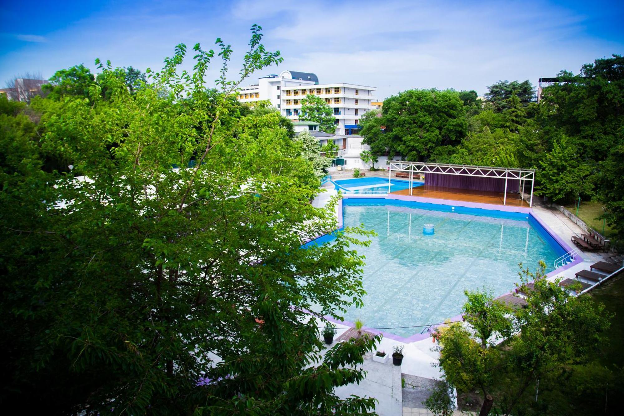 Хотел Рива Golden Sands Ngoại thất bức ảnh