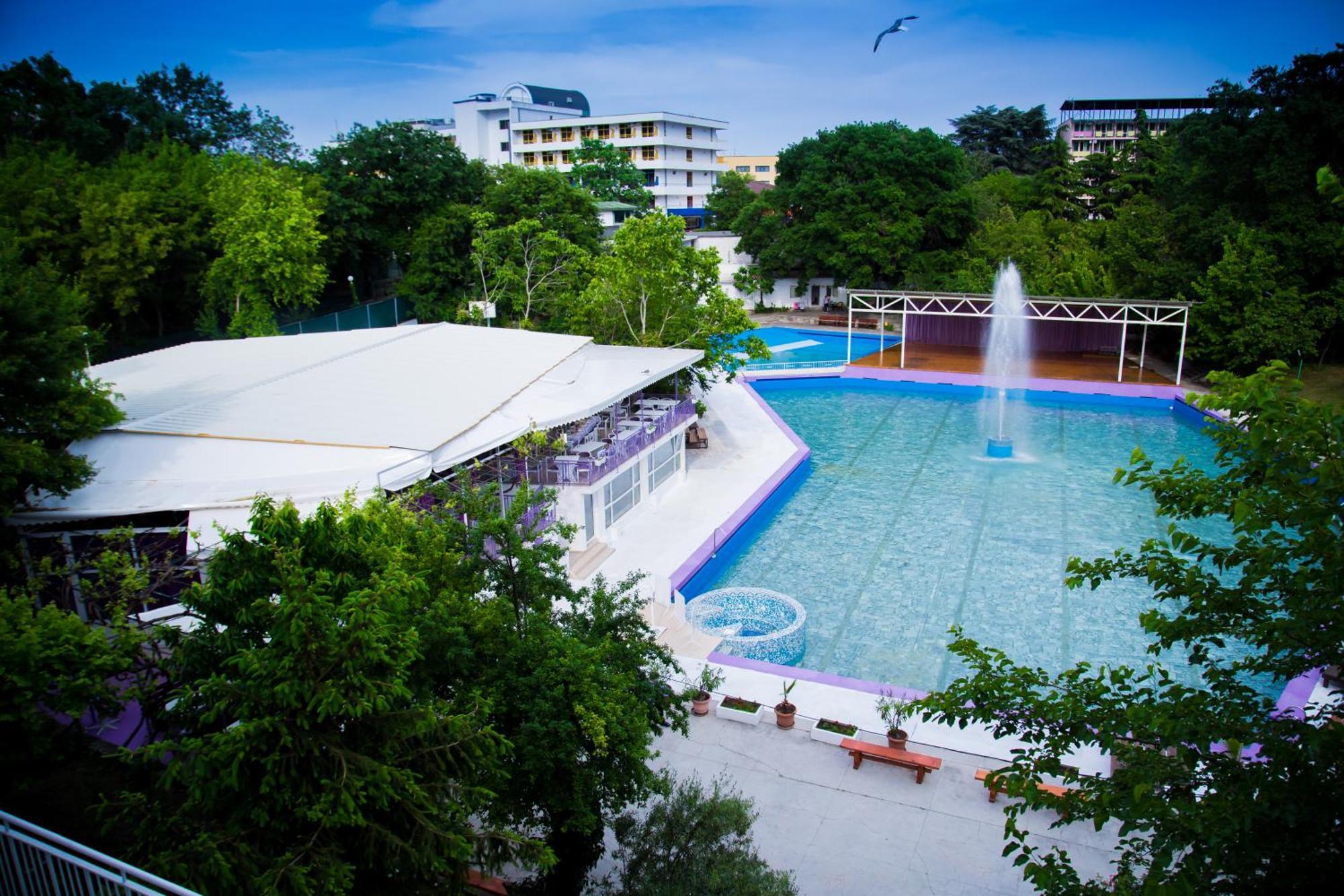 Хотел Рива Golden Sands Ngoại thất bức ảnh