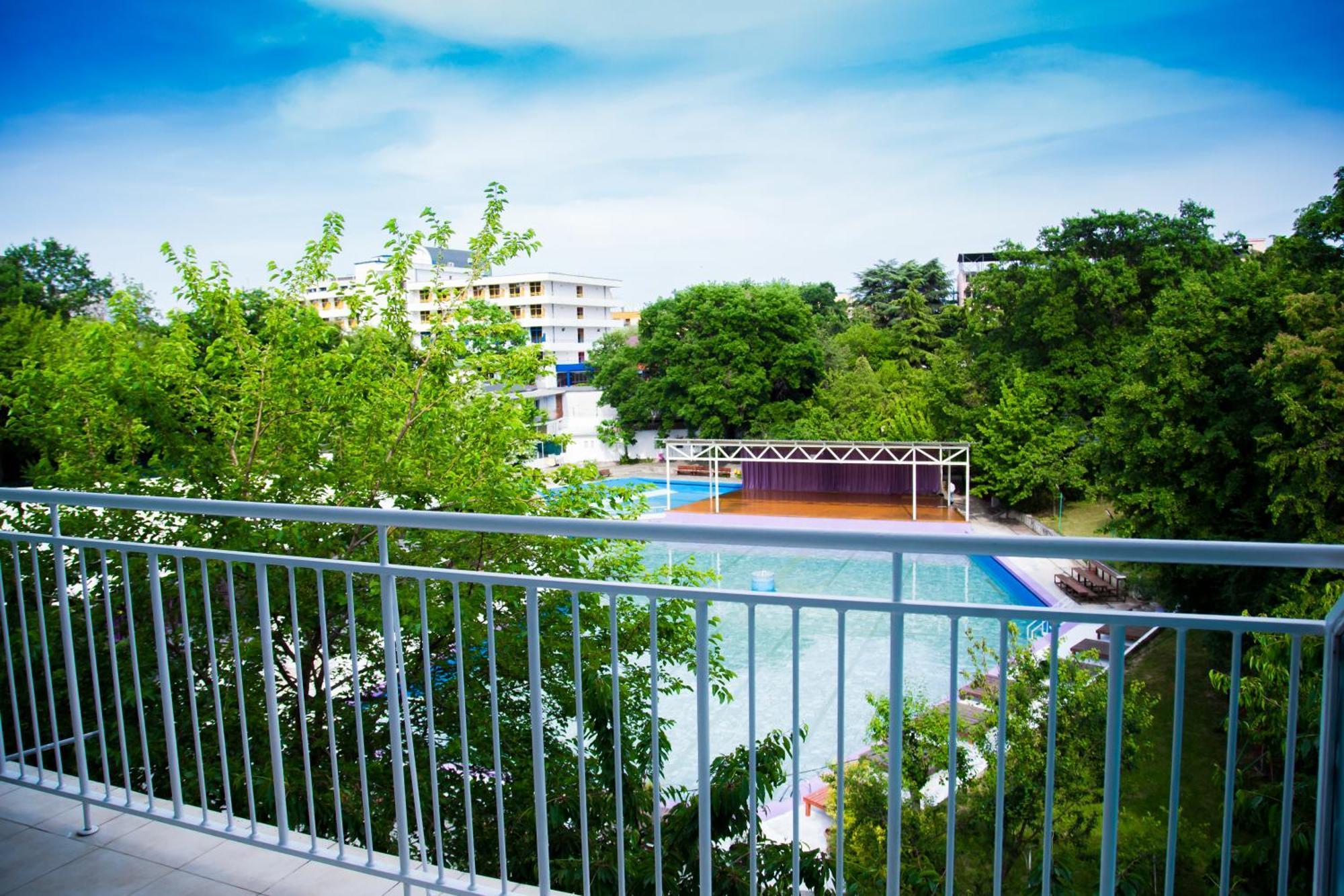 Хотел Рива Golden Sands Ngoại thất bức ảnh