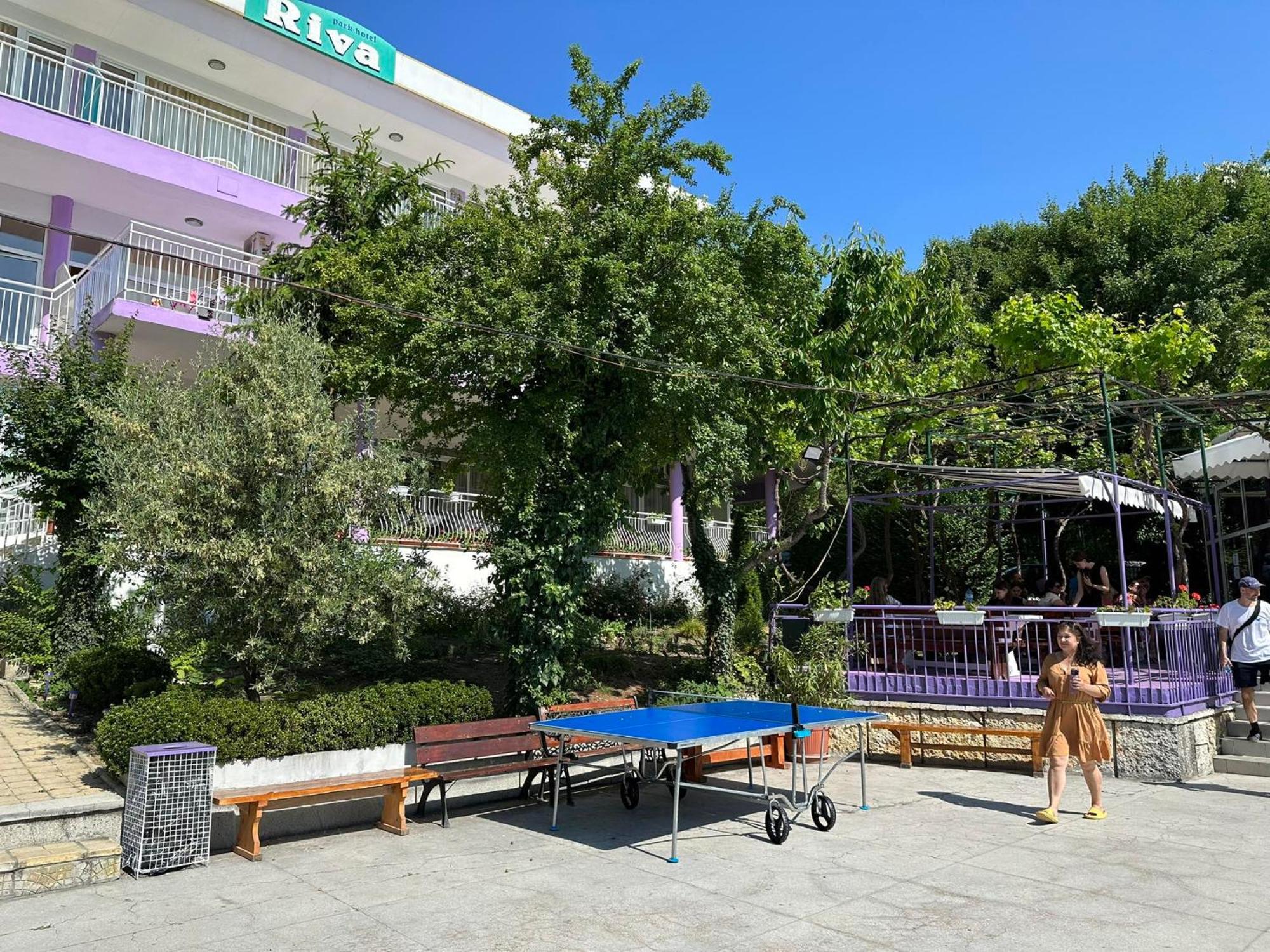 Хотел Рива Golden Sands Ngoại thất bức ảnh