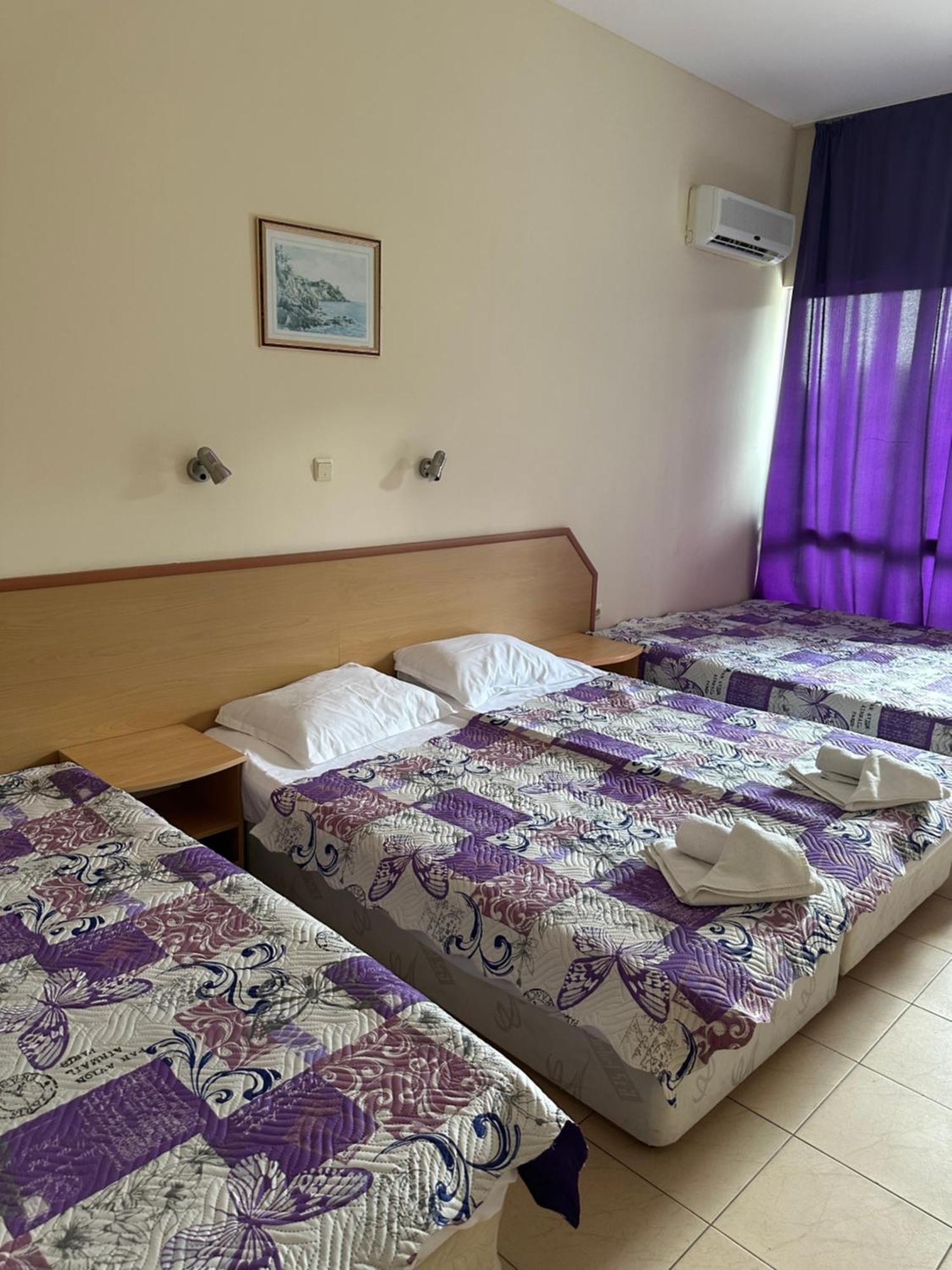 Хотел Рива Golden Sands Ngoại thất bức ảnh